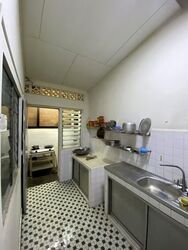Sembawang Hills Estate (D20), Terrace #558160061